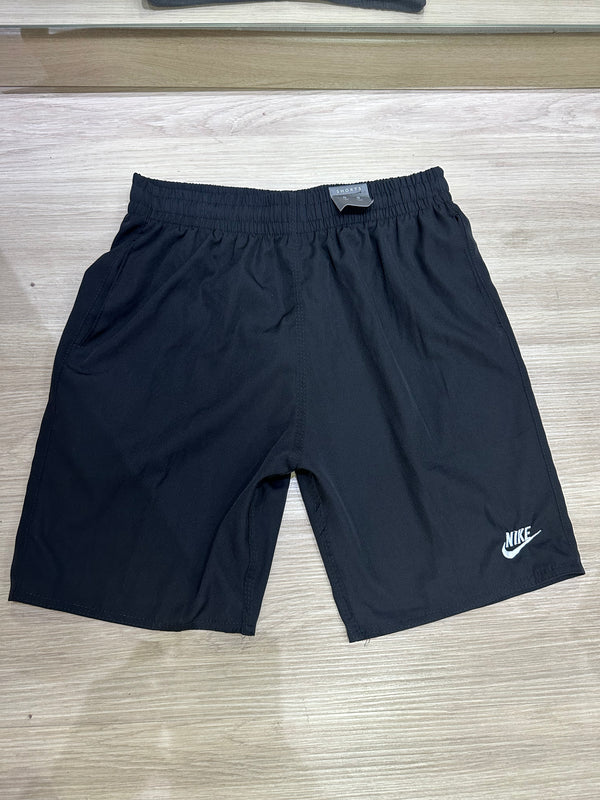 Bermuda Preta Nike Bordado